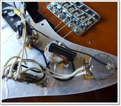 ストラトキャスターのブレンダー配線・取り付けと比較 | ギター改造ネット