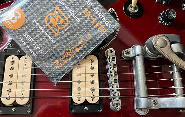 SGにはDaikingの弦（.009-.042）がなかなか良かったです。